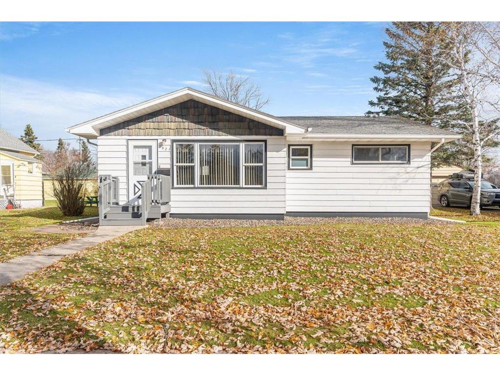 2821 E 4th Street Superior WI 54880 6458662 image1