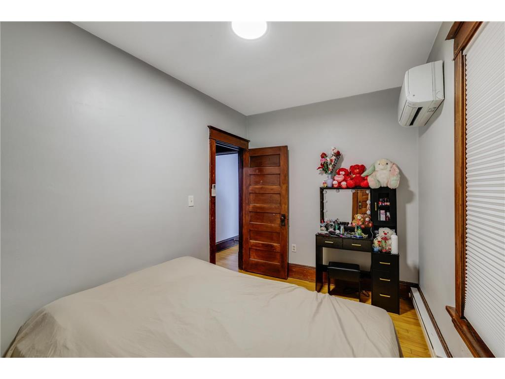2821 Garfield Avenue Minneapolis MN 55408 6797472 image15