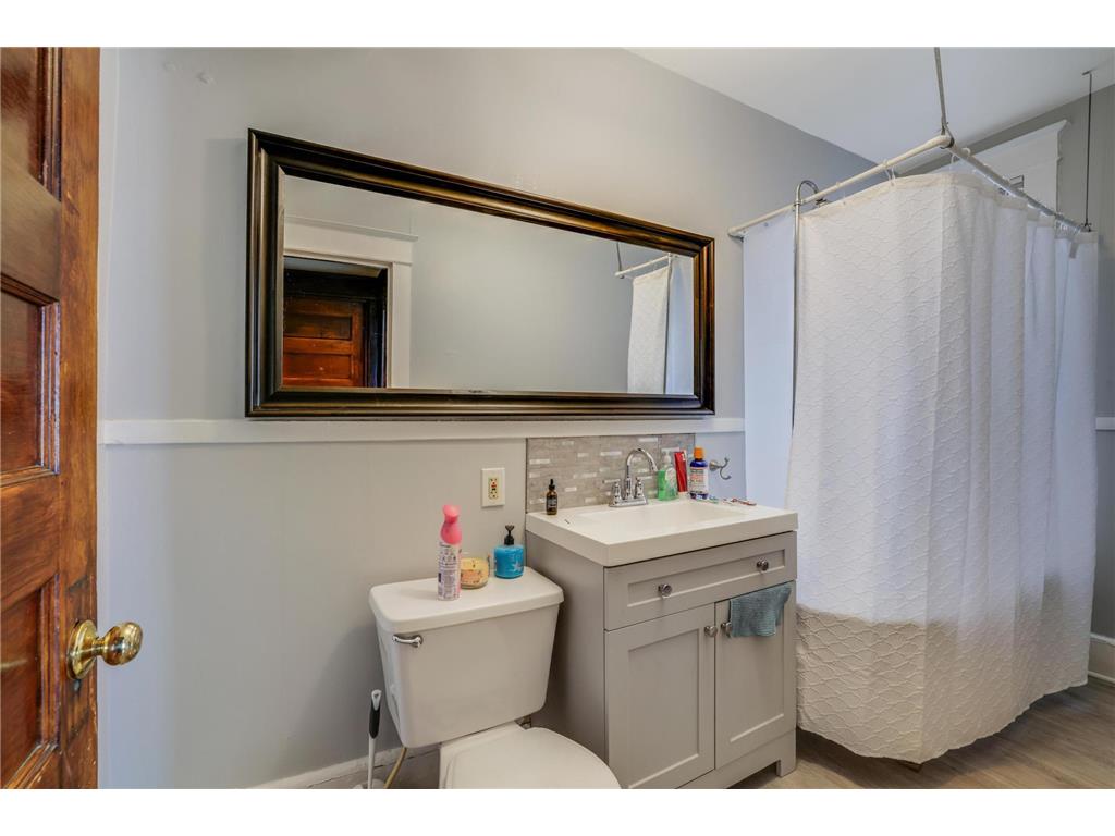 2821 Garfield Avenue Minneapolis MN 55408 6797472 image16