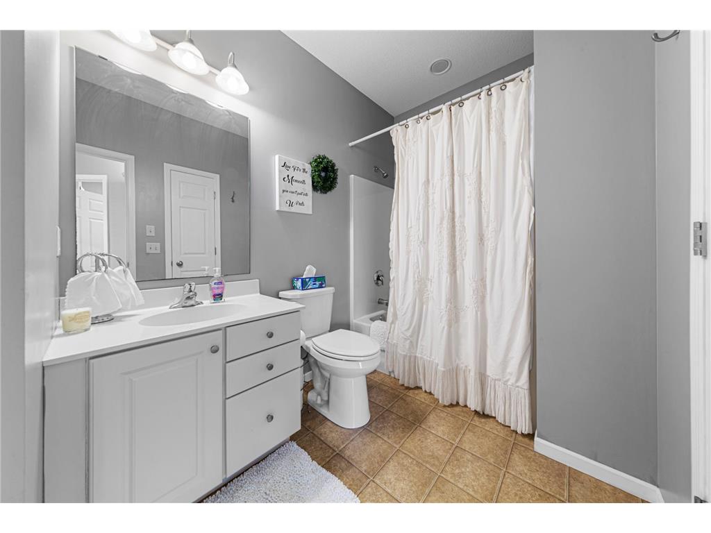 2821 Hanson Avenue Faribault MN 55021 7090851 image24