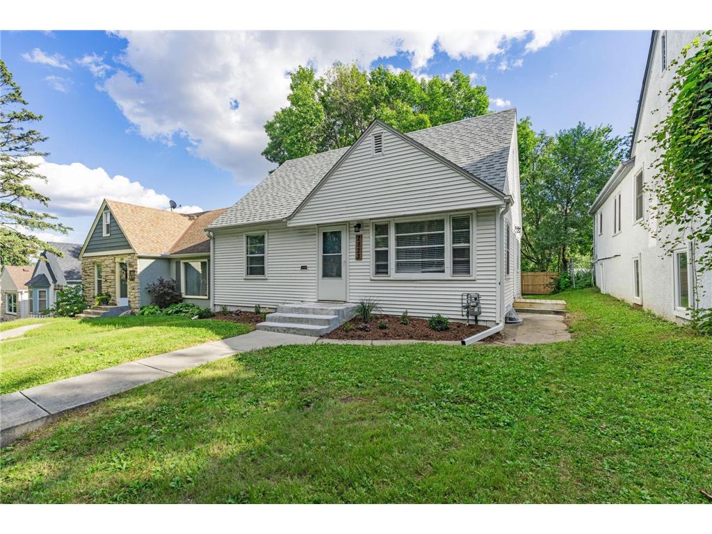 2823 18th Avenue N Minneapolis MN 55411 6778983 image1