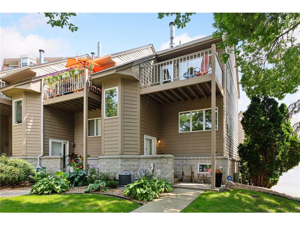 2824 Kenwood Isles Drive Minneapolis MN 55408 7000971 image1