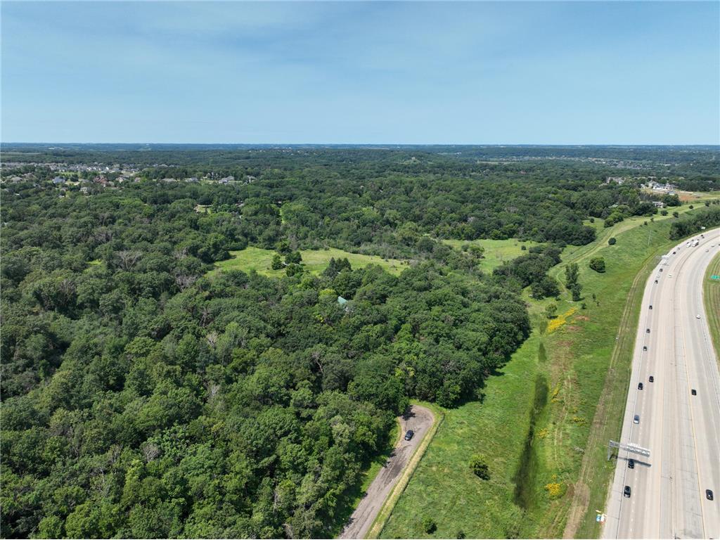 2825 Valleywood Drive SW Rochester MN 55902 7070118 image1