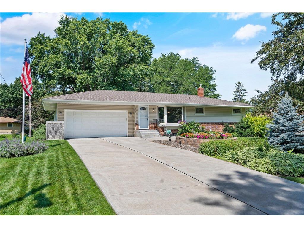 2825 Woodbridge Street Roseville MN 55113 6568835 image1