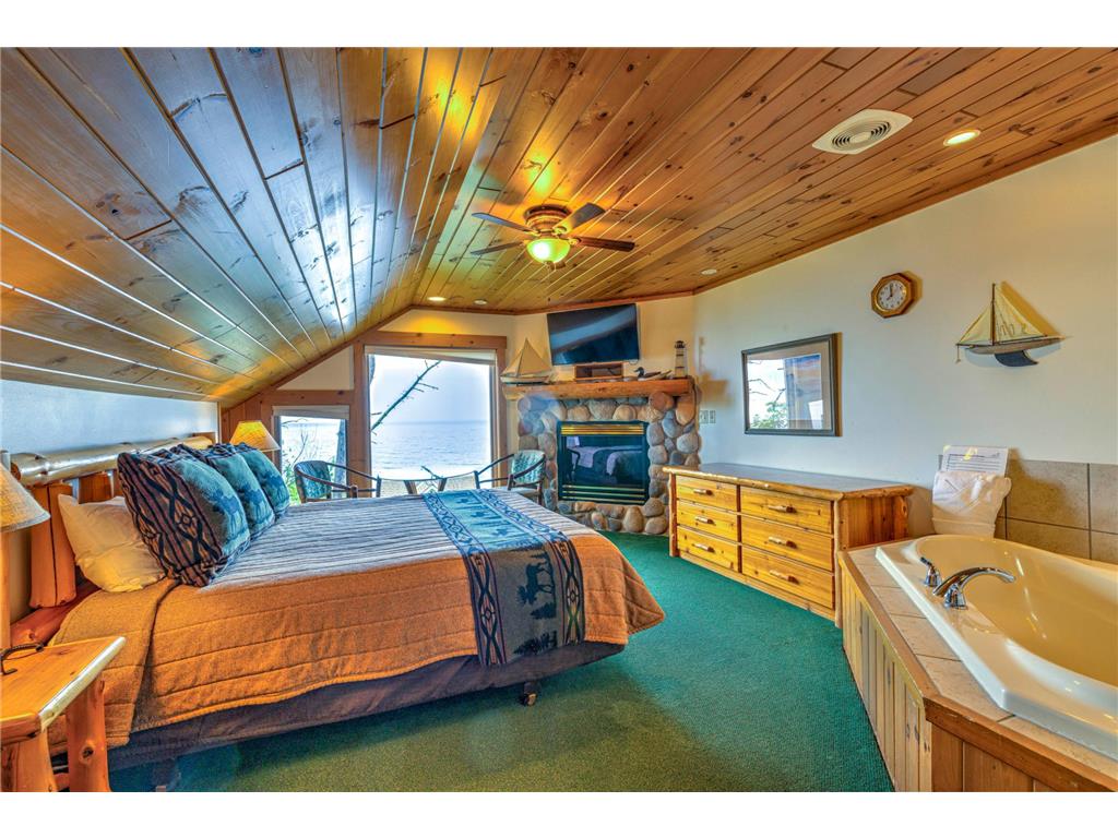 2826 Highway 61 #410A Two Harbors MN 55616 - Superior 7112961 image23