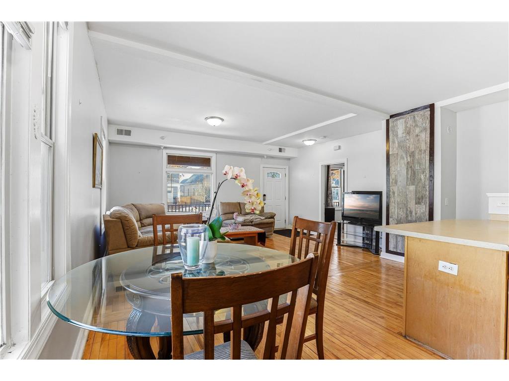 2827 Bryant Avenue N #1 Minneapolis MN 55411 7018180 image10