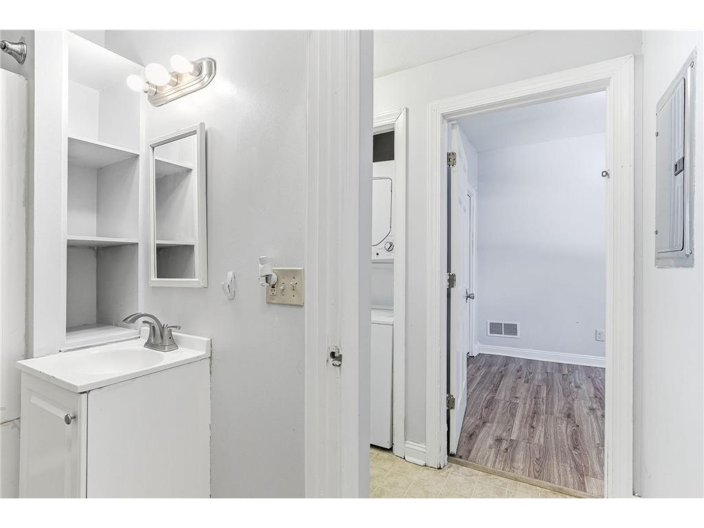 2827 Bryant Avenue N #1 Minneapolis MN 55411 7018180 image18