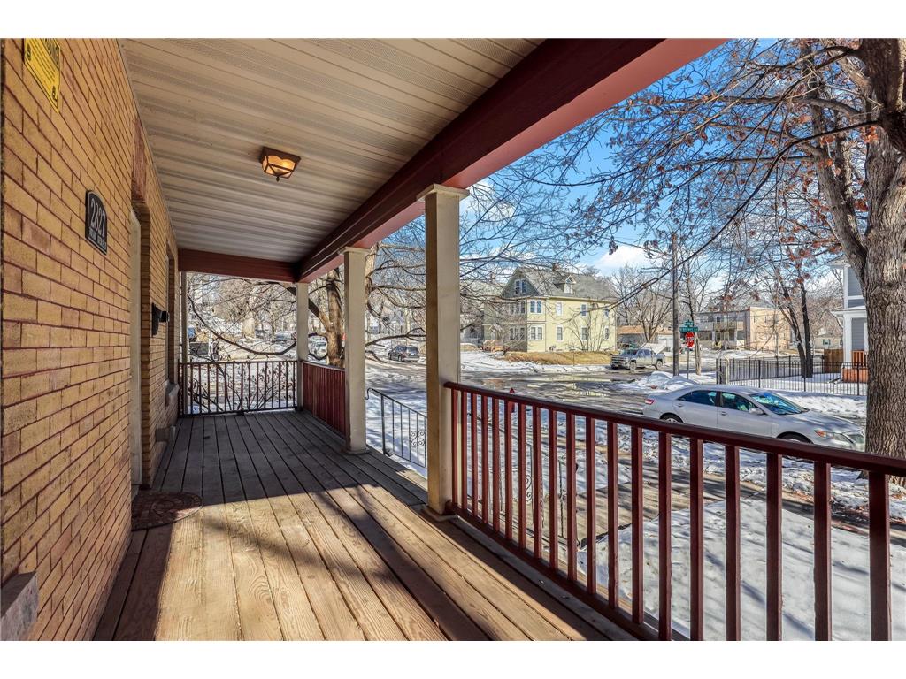 2827 Bryant Avenue N #1 Minneapolis MN 55411 7018180 image4