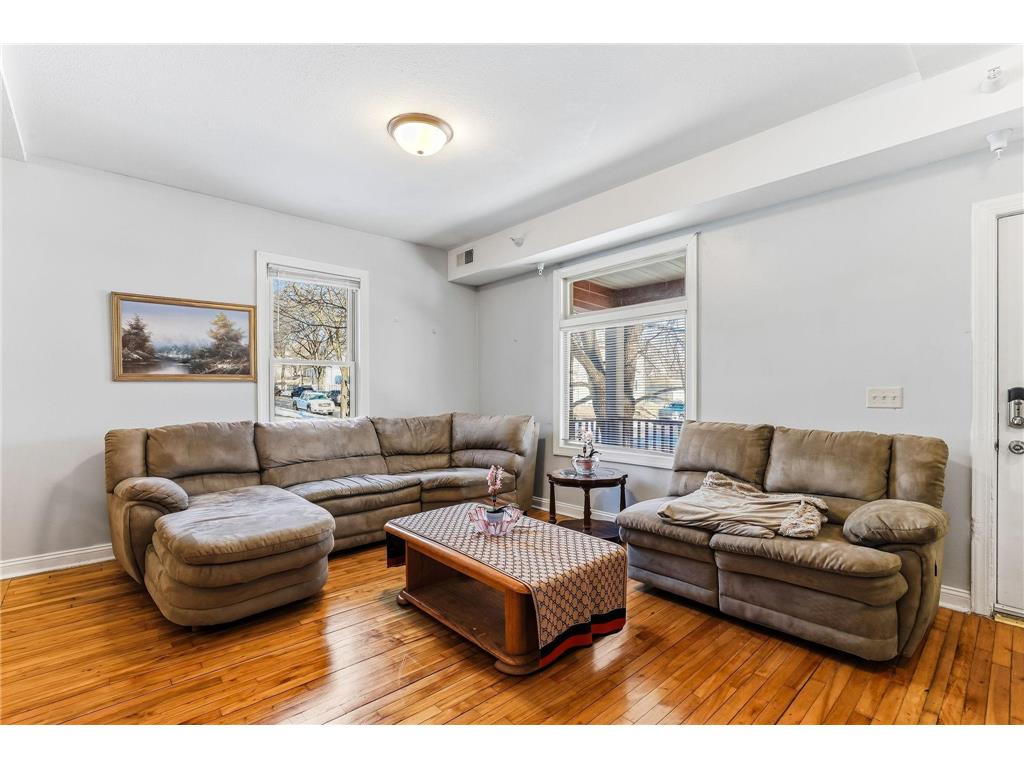 2827 Bryant Avenue N #1 Minneapolis MN 55411 7018180 image6