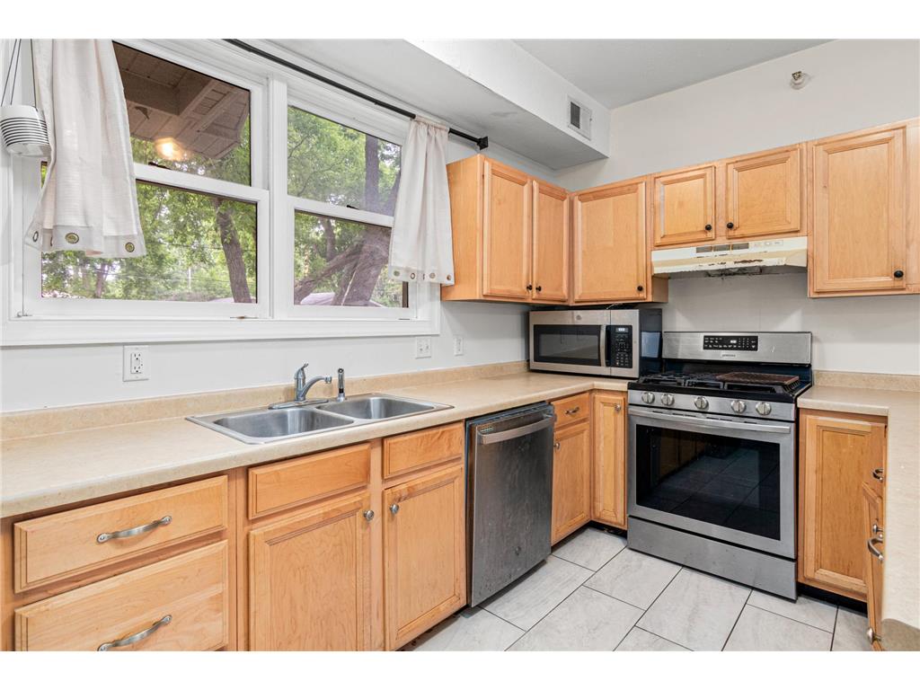 2827 Bryant Avenue N #2 Minneapolis MN 55411 7087185 image2