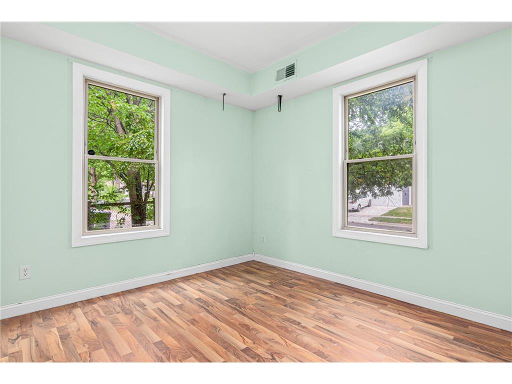 2827 Bryant Avenue N #2 Minneapolis MN 55411 7087185 image5