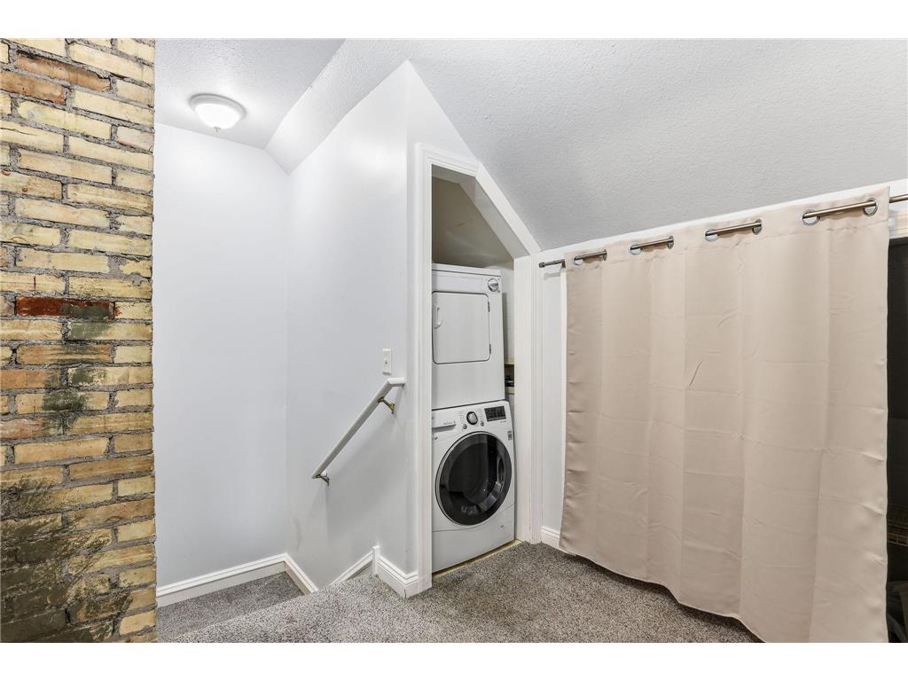 2827 Bryant Avenue N #4 Minneapolis MN 55411 6799740 image14