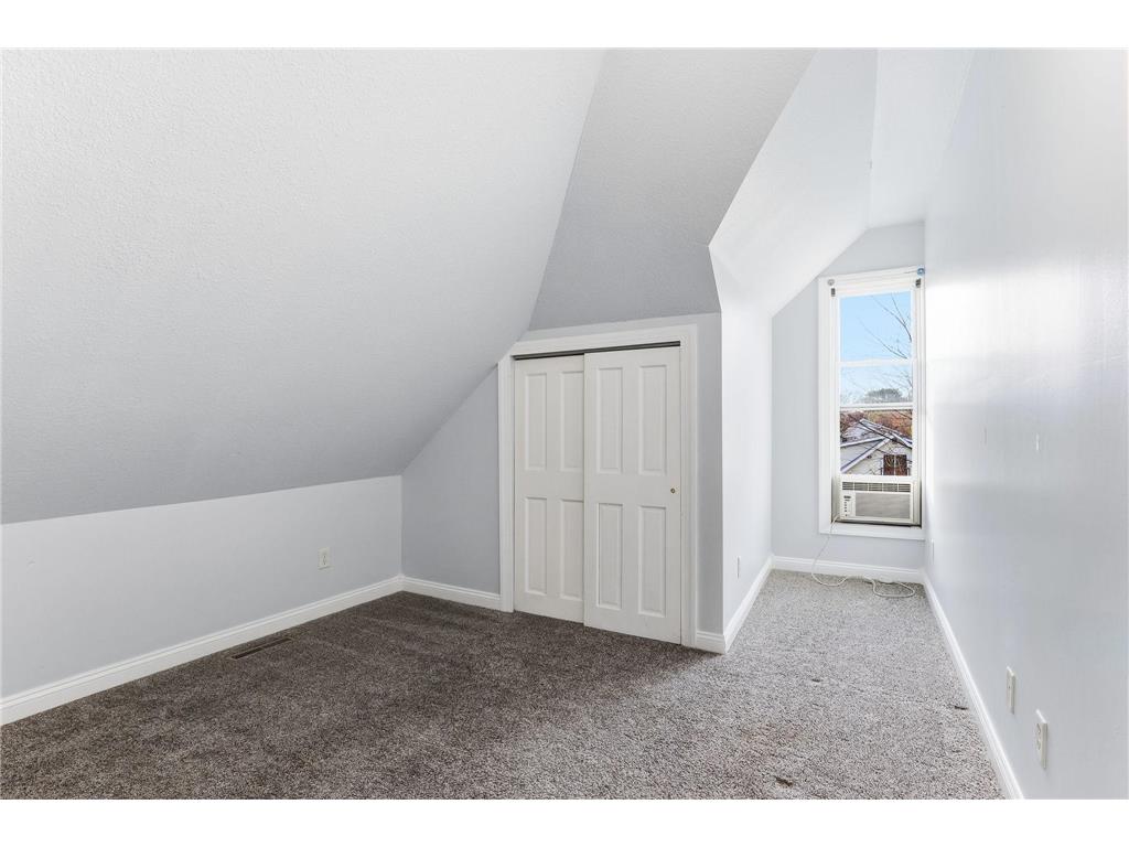 2827 Bryant Avenue N #4 Minneapolis MN 55411 6799740 image18