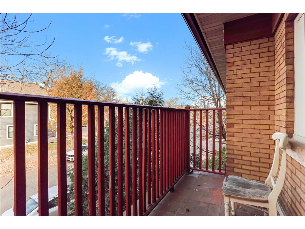 2827 Bryant Avenue N #4 Minneapolis MN 55411 6799740 image24