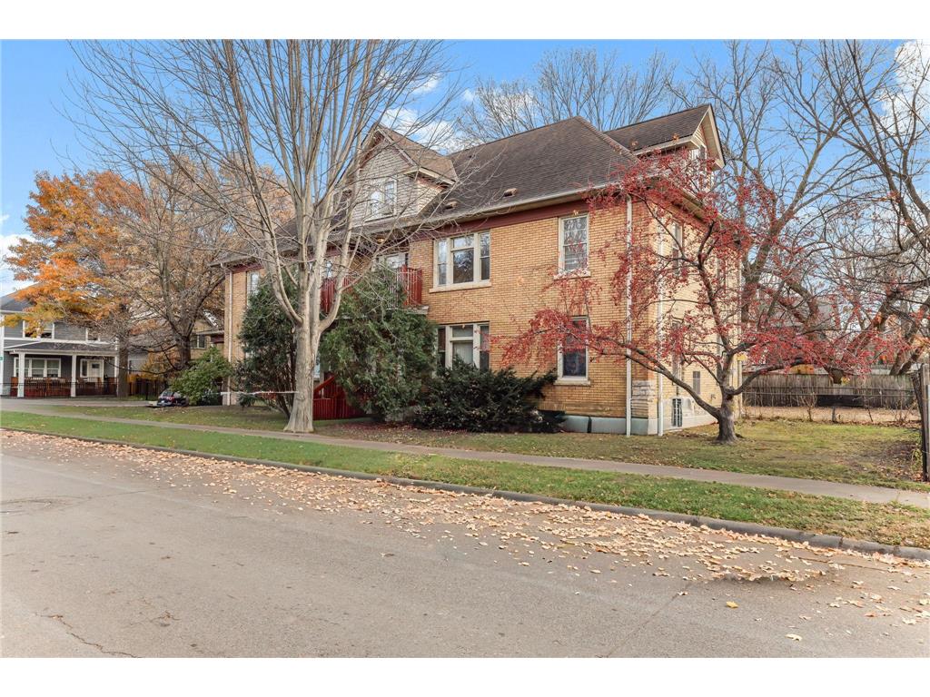 2827 Bryant Avenue N #4 Minneapolis MN 55411 6799740 image3