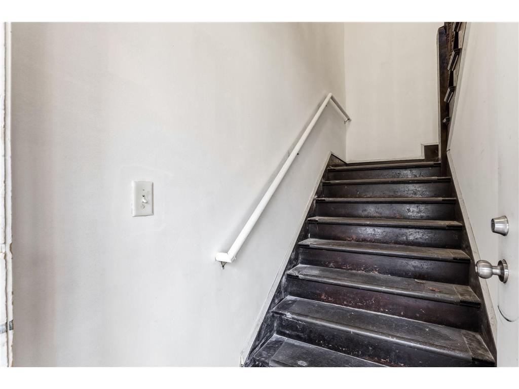 2827 Bryant Avenue N #4 Minneapolis MN 55411 6799740 image7