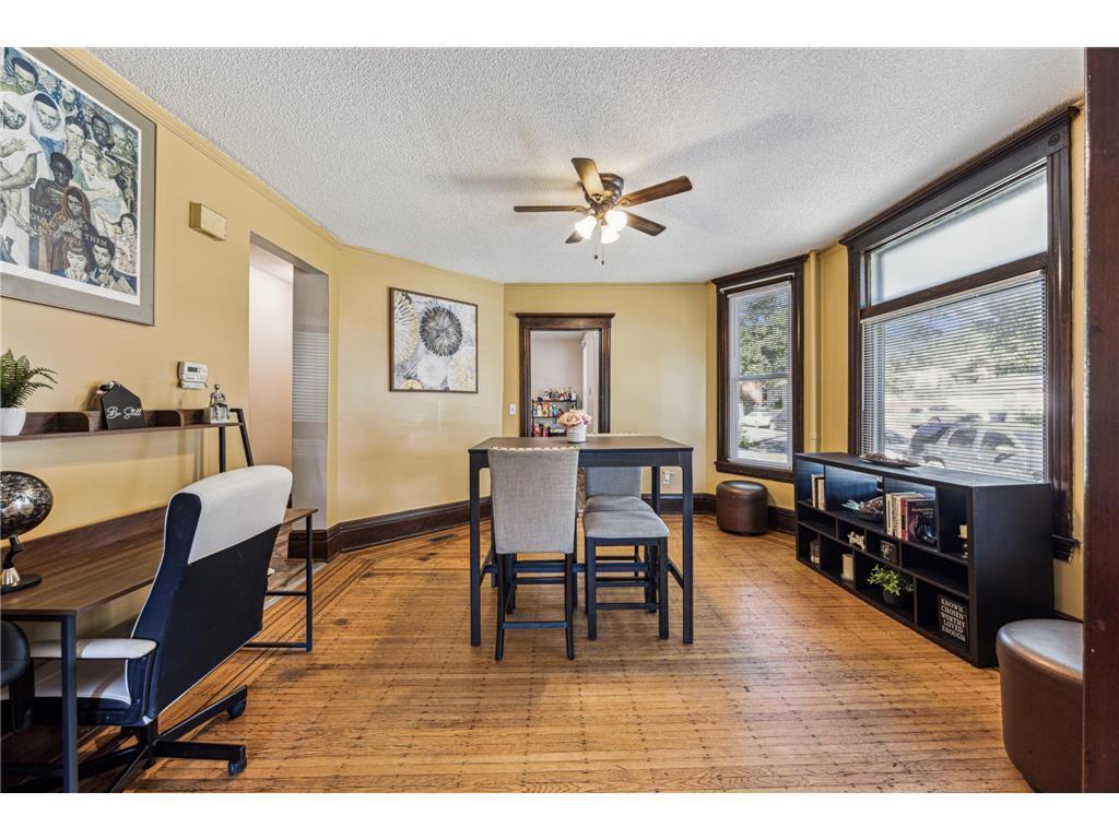 2827 Lyndale Avenue N Minneapolis MN 55411 7038219 image10