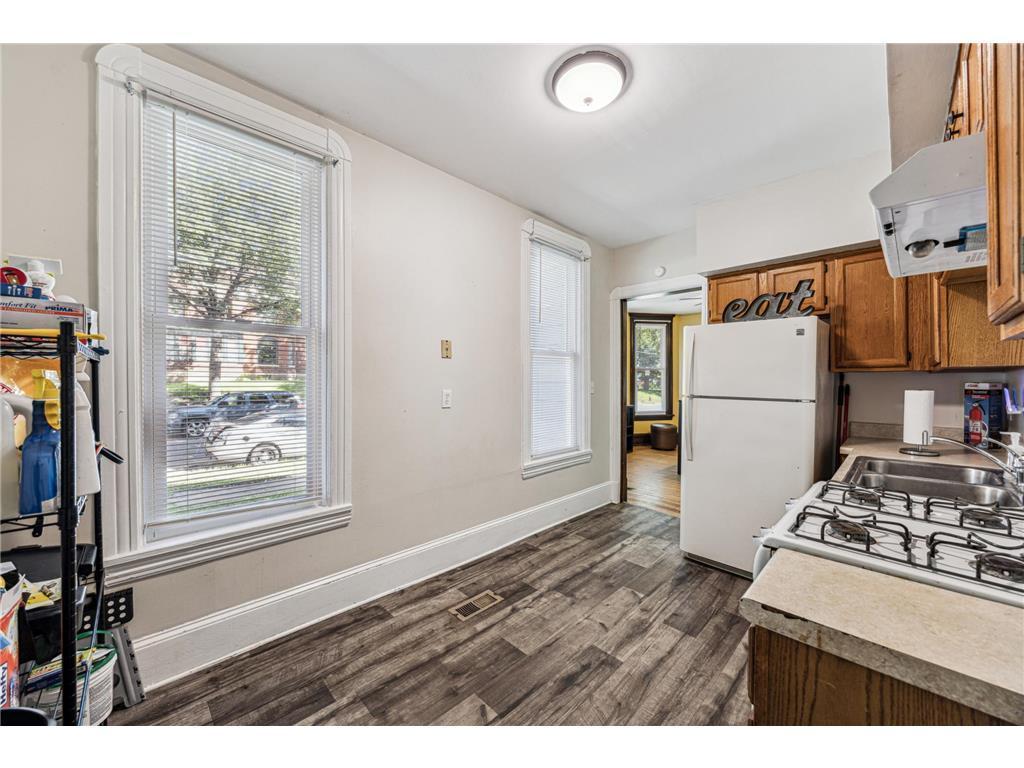 2827 Lyndale Avenue N Minneapolis MN 55411 7038219 image9