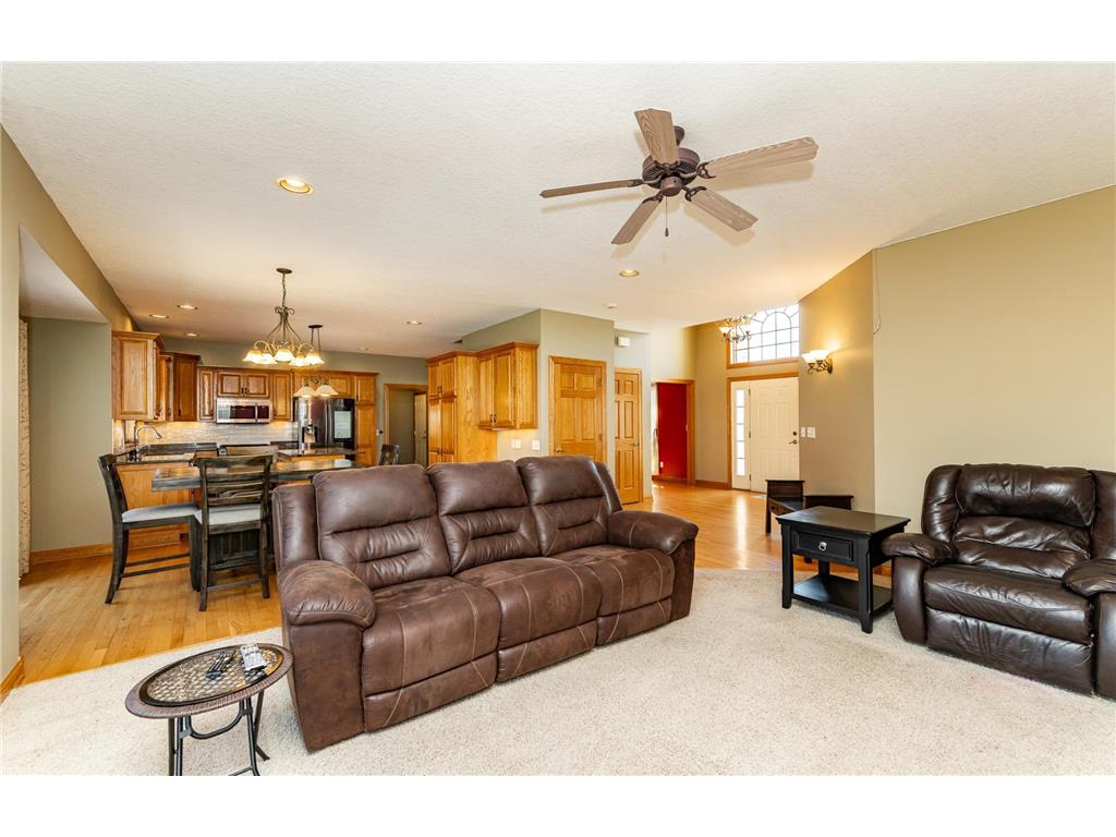 2827 Oakview Drive NE Rochester MN 55906 7048832 image10