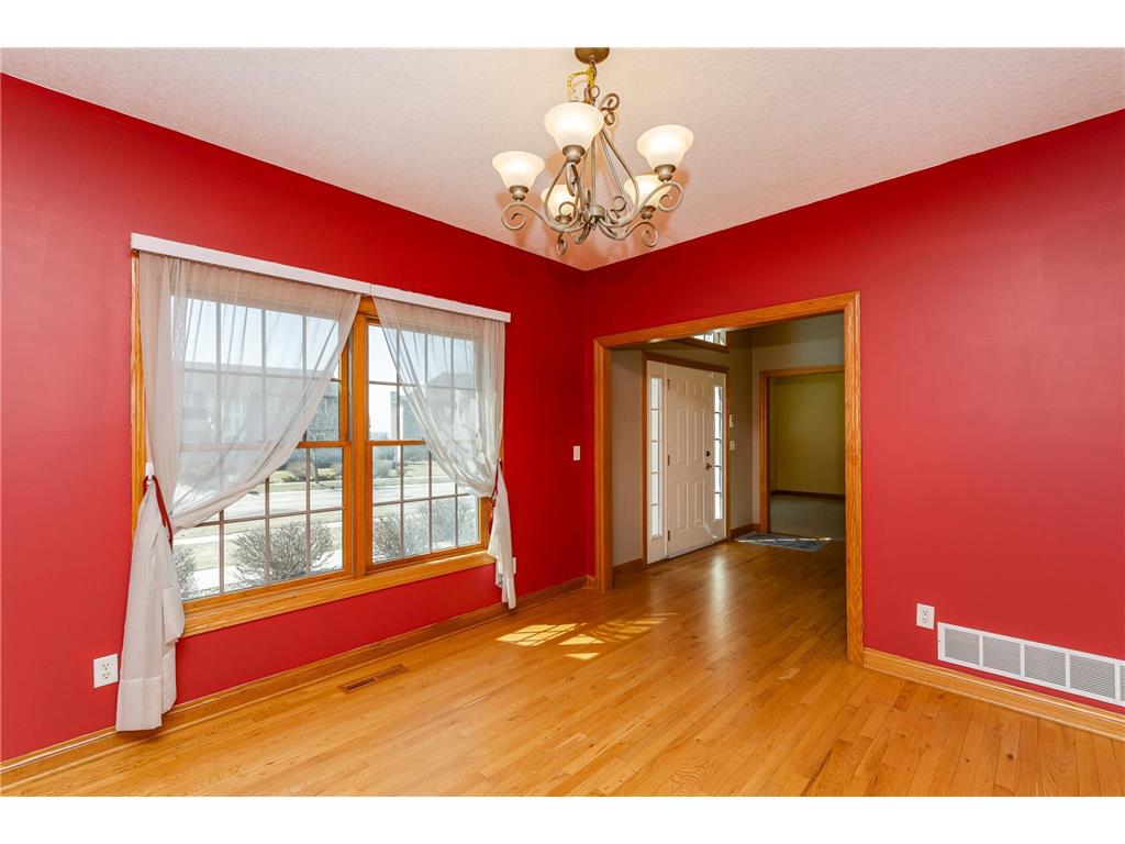 2827 Oakview Drive NE Rochester MN 55906 7048832 image17
