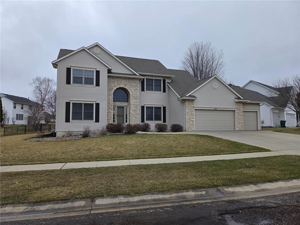 2827 Oakview Drive NE Rochester MN 55906 7048832 image2