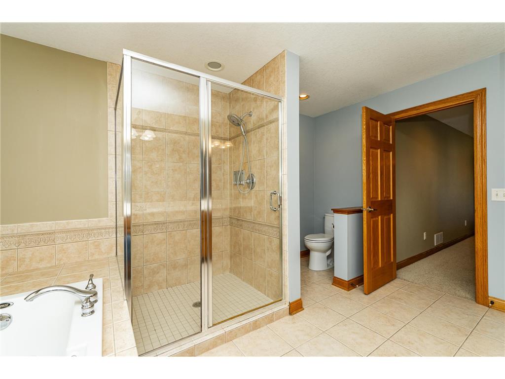 2827 Oakview Drive NE Rochester MN 55906 7048832 image25