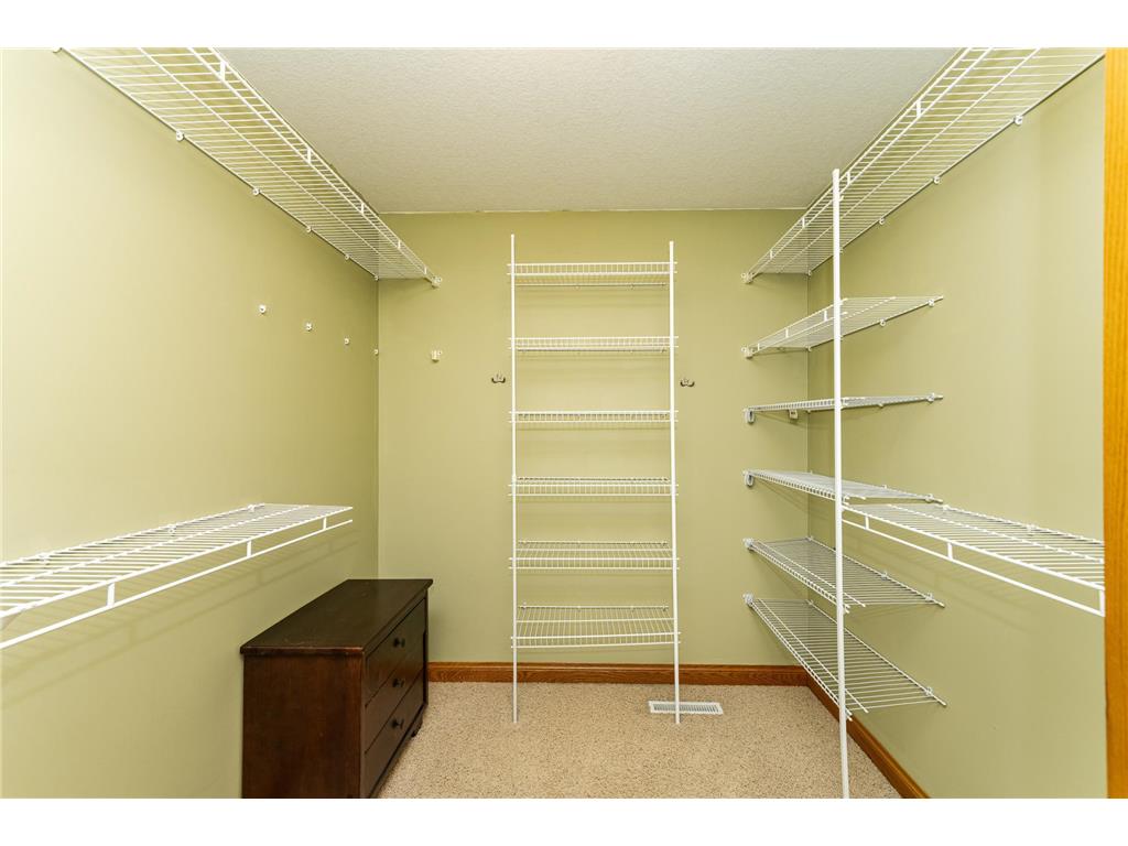 2827 Oakview Drive NE Rochester MN 55906 7048832 image26