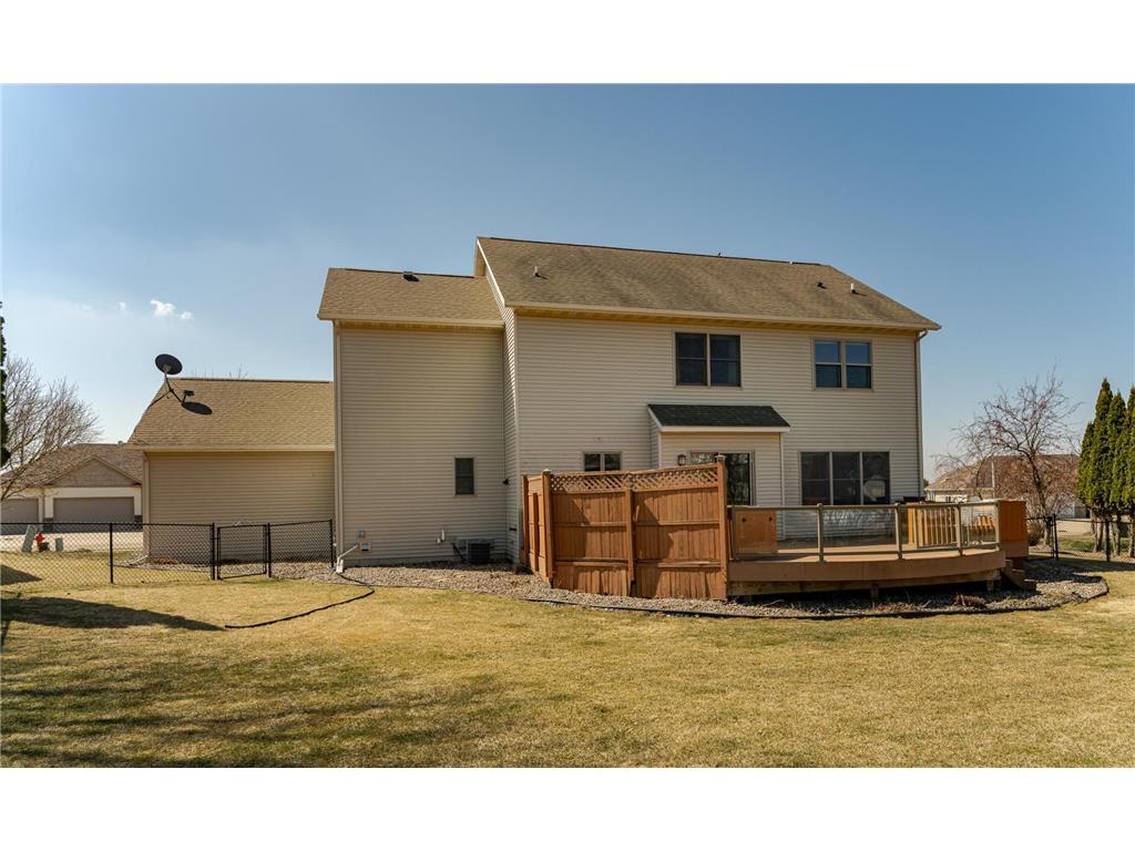 2827 Oakview Drive NE Rochester MN 55906 7048832 image5