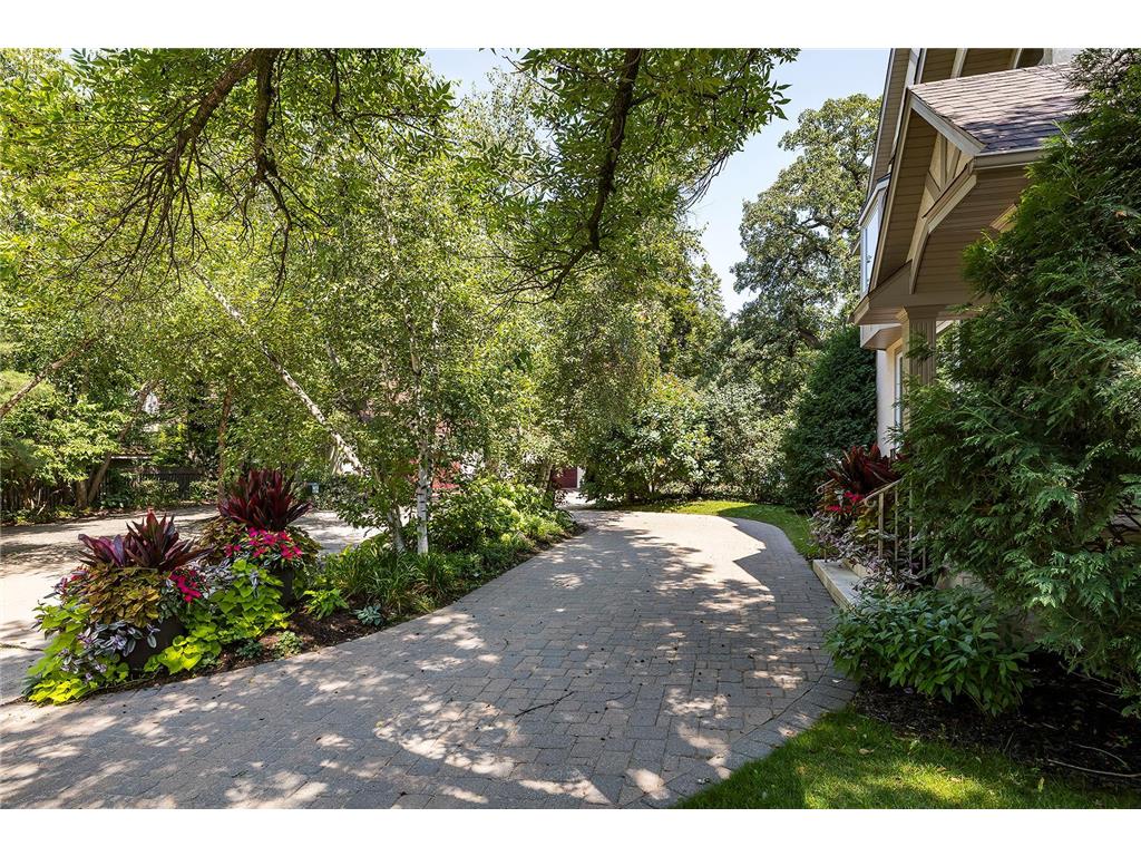 2828 Burnham Boulevard Minneapolis MN 55416 7003595 image2