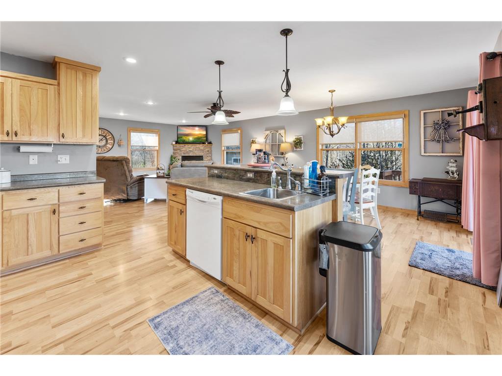 2828 W River Road Mora MN 55051 7009643 image11