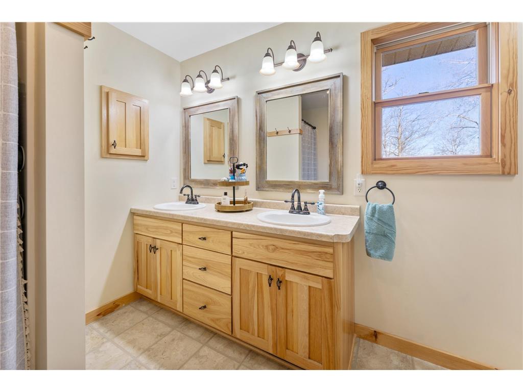 2828 W River Road Mora MN 55051 7009643 image22