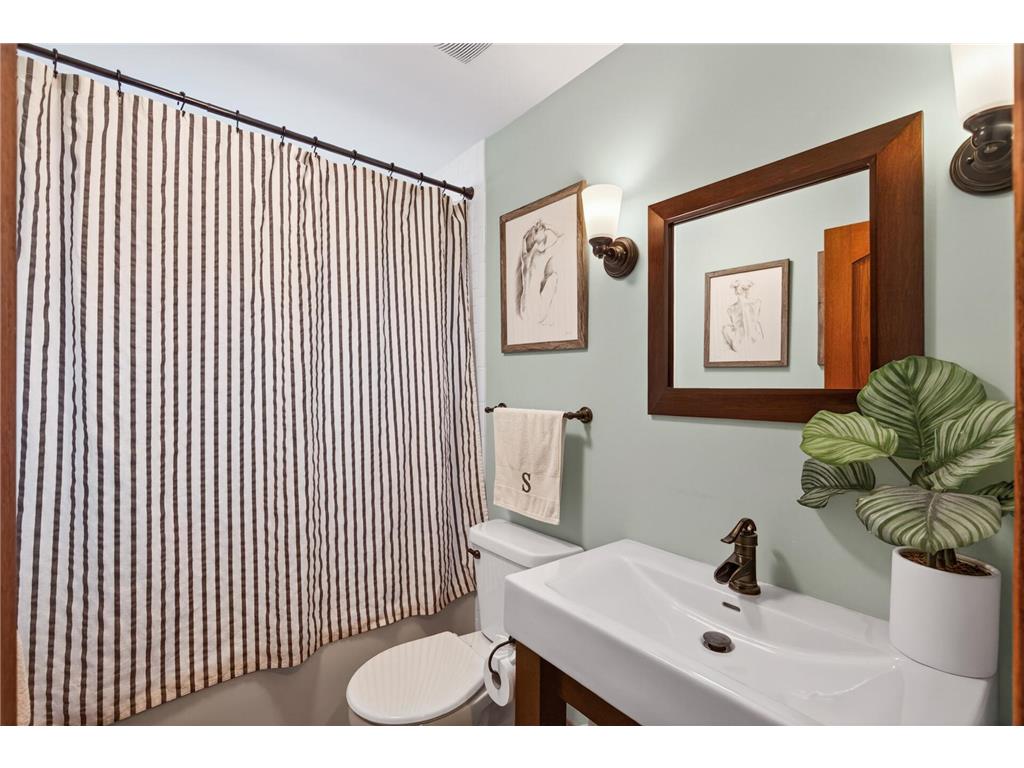 2829 Hampshire Avenue S Saint Louis Park MN 55426 7056004 image12