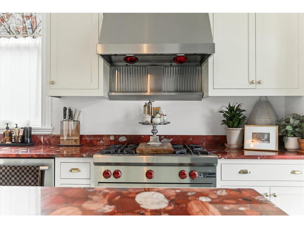 283 Avon Street N Saint Paul MN 55104 7020274 image24