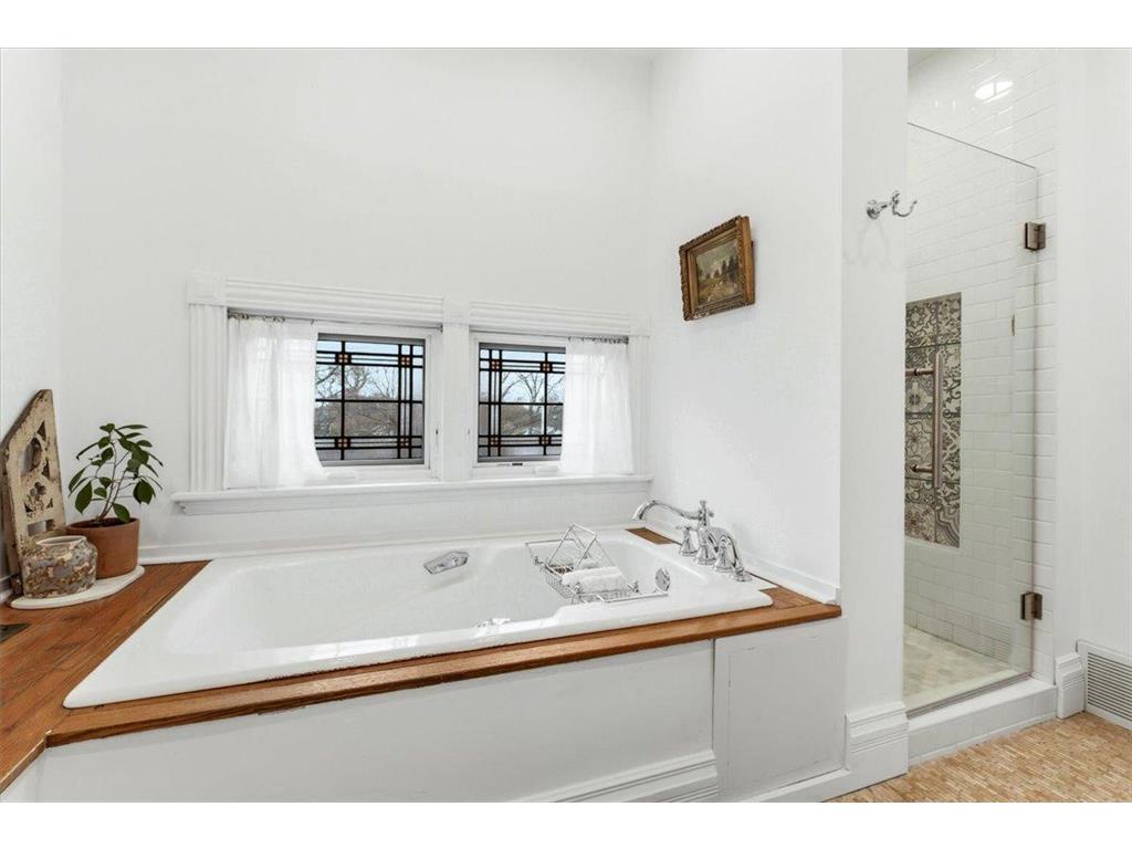 283 Avon Street N Saint Paul MN 55104 7020274 image42