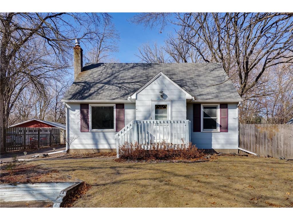 283 County Road B W Roseville MN 55113 6688769 image1