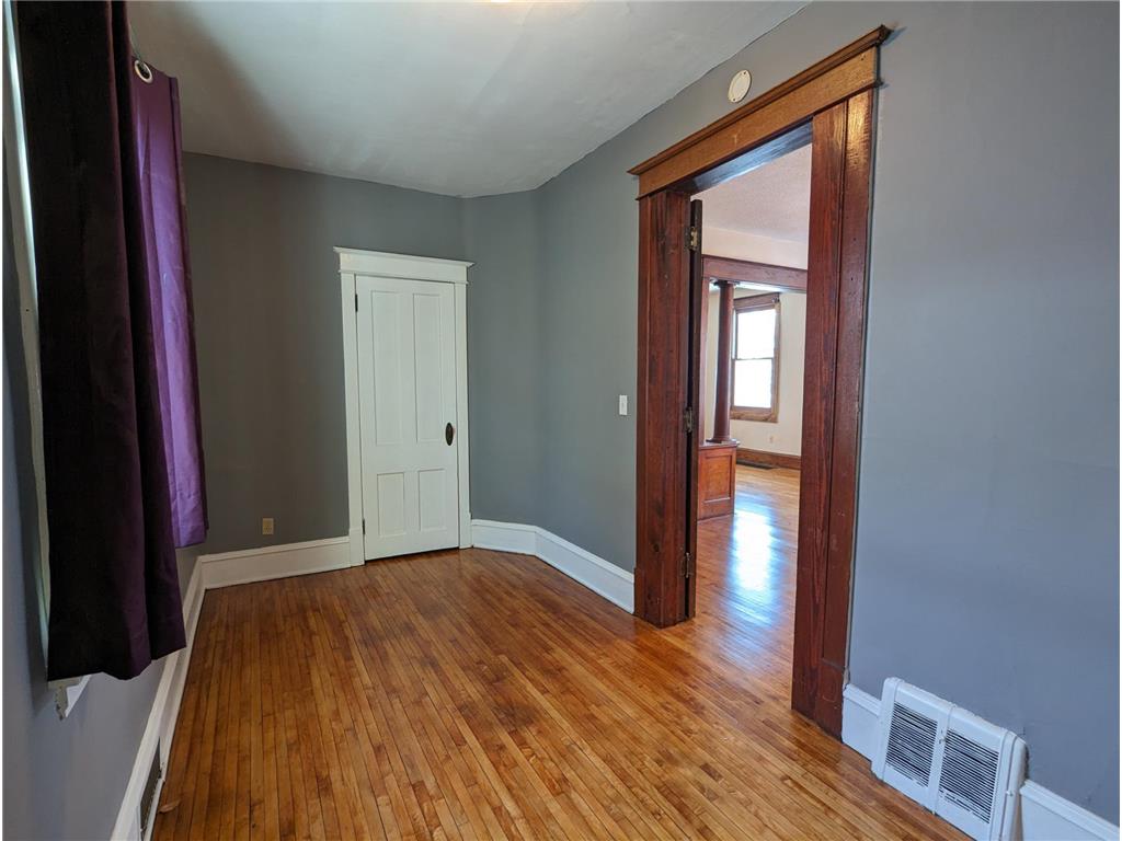 283 Front Avenue Saint Paul MN 55117 6659947 image10