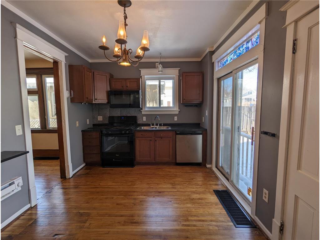 283 Front Avenue Saint Paul MN 55117 6659947 image13