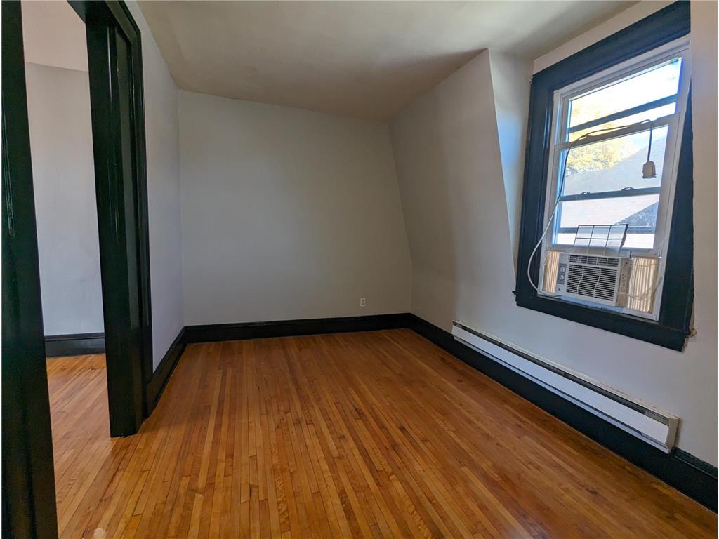 283 Front Avenue Saint Paul MN 55117 6659947 image20