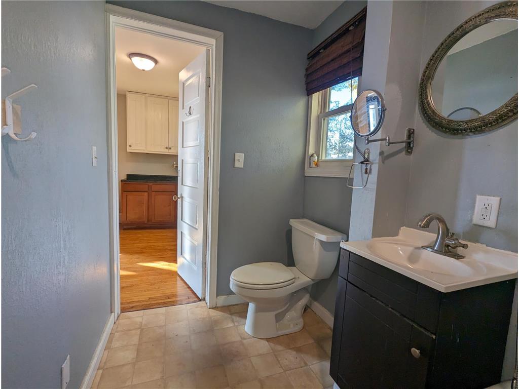 283 Front Avenue Saint Paul MN 55117 6659947 image28