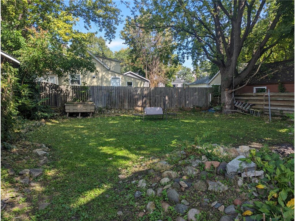 283 Front Avenue Saint Paul MN 55117 6659947 image34