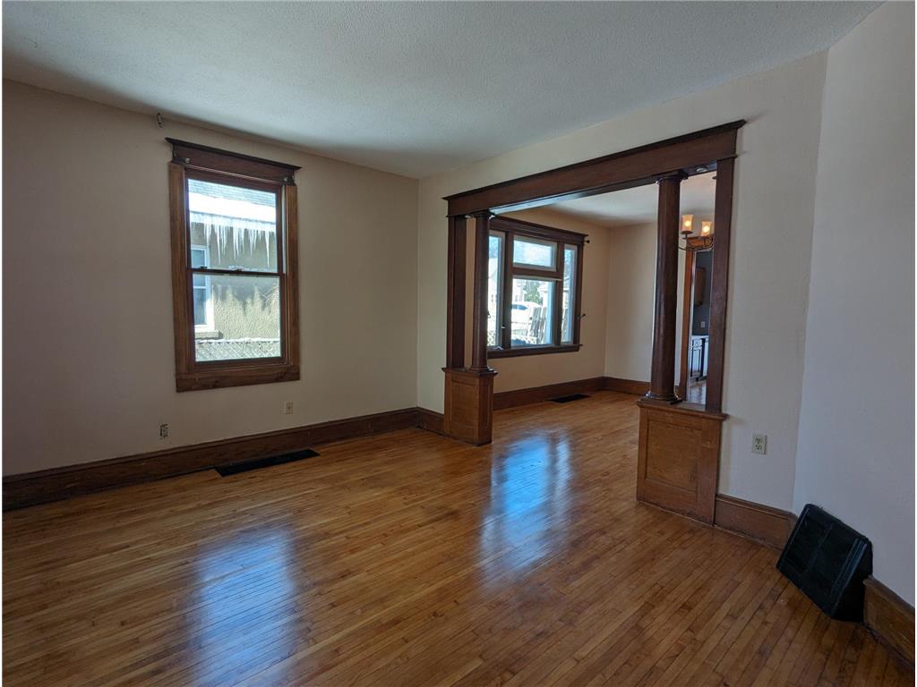 283 Front Avenue Saint Paul MN 55117 6659947 image5