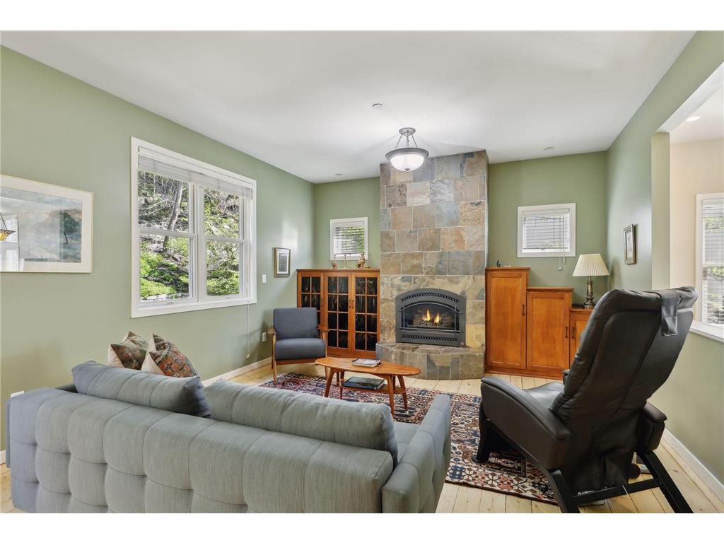 283 Irvine Avenue Saint Paul MN 55102 6476387 image1