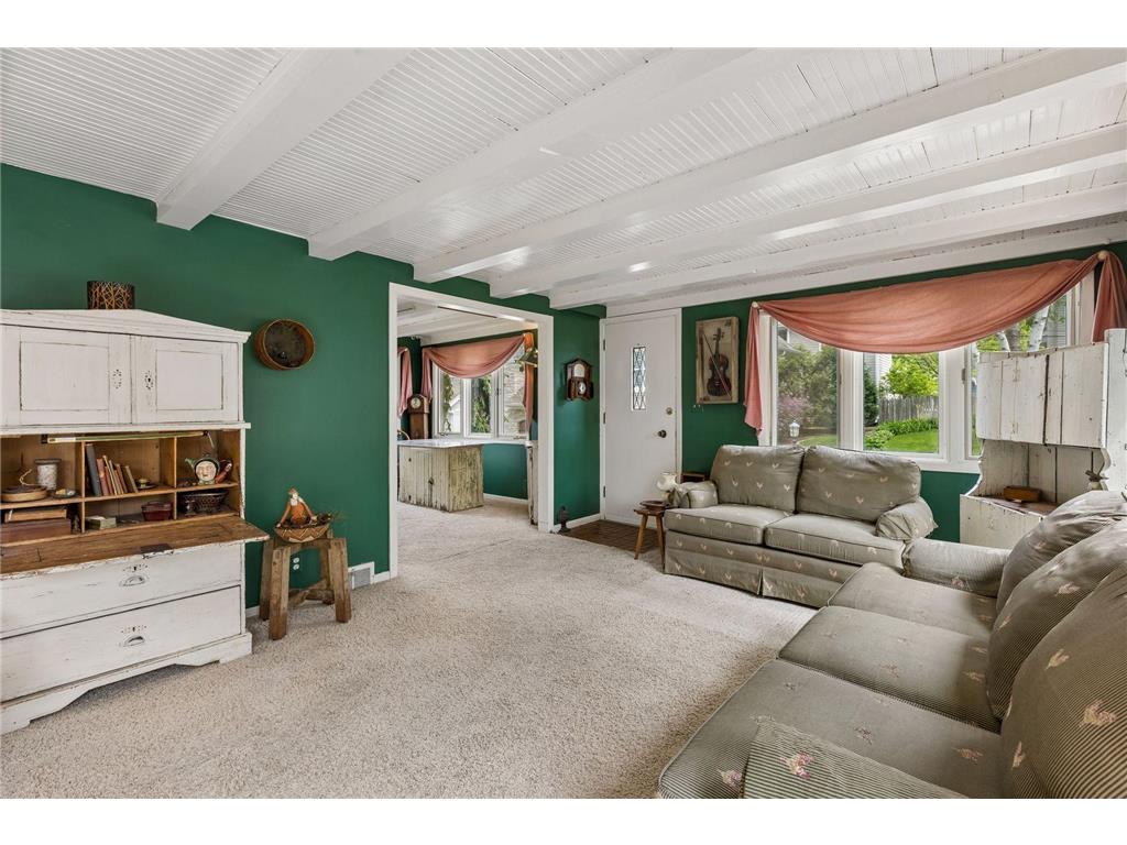 2830 Center Road Woodland MN 55391 - Lake Minnetonka 7089168 image11