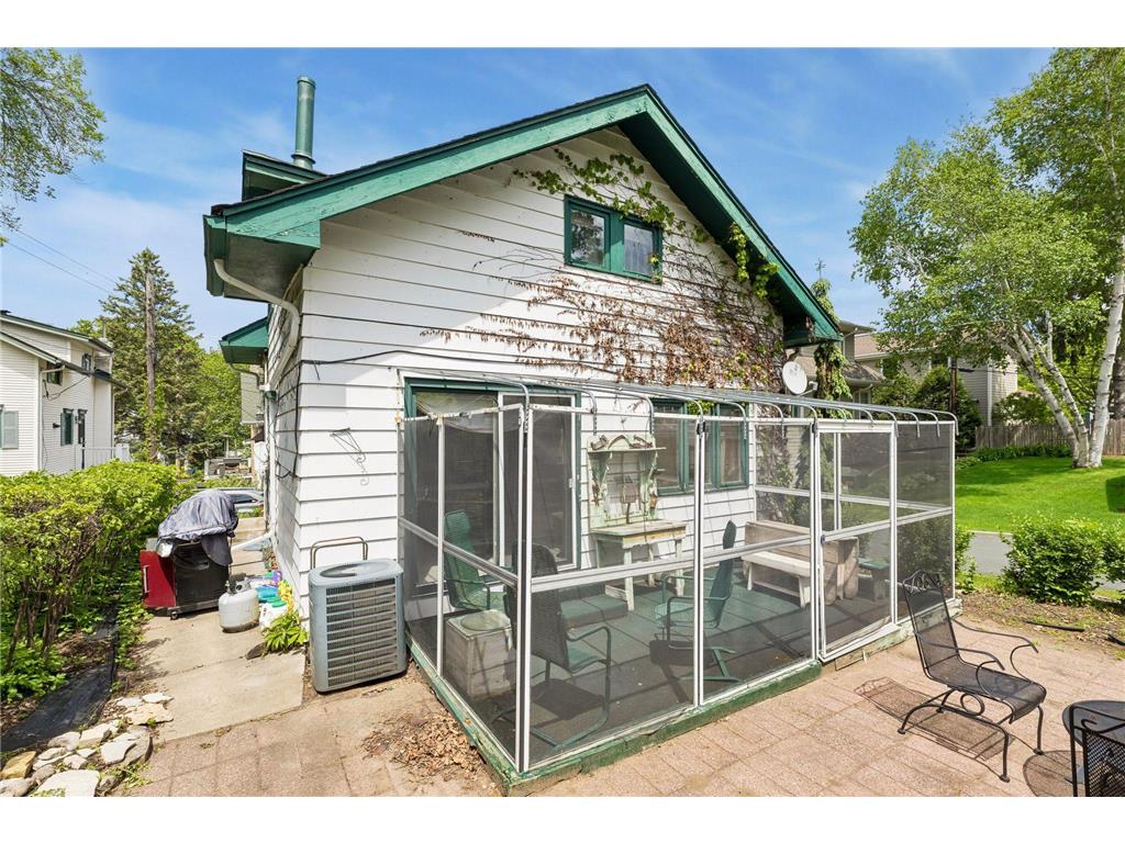 2830 Center Road Woodland MN 55391 - Lake Minnetonka 7089168 image33