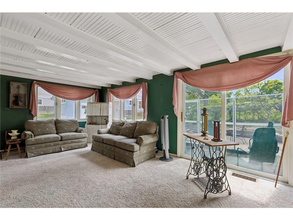 2830 Center Road Woodland MN 55391 - Lake Minnetonka 7089168 image6