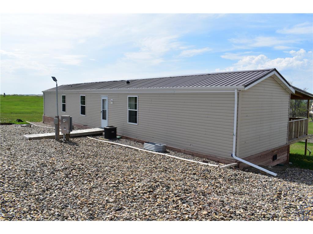 2830 G St Harvey ND 58341 7081680 image14