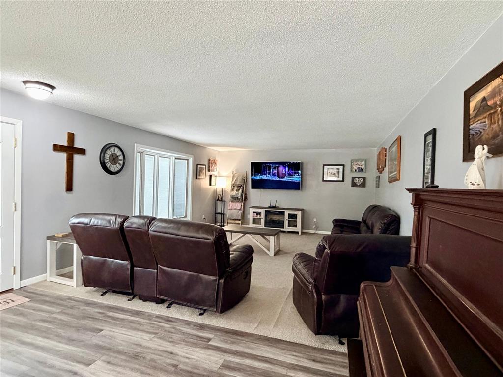 28308 Oliver Avenue Worthington MN 56187 7011844 image17
