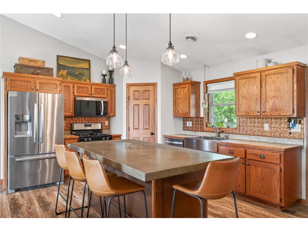 28310 Lakewood Drive NW Bradford Twp MN 55040 - Long Lake 7089155 image15