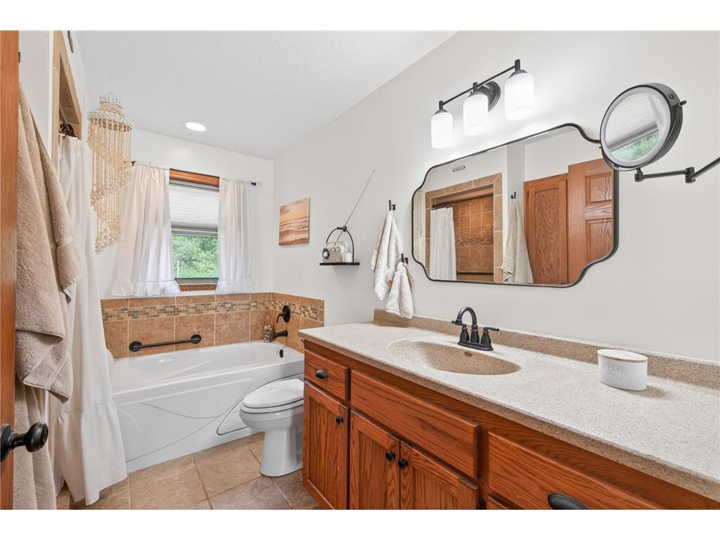 28310 Lakewood Drive NW Bradford Twp MN 55040 - Long Lake 7089155 image19