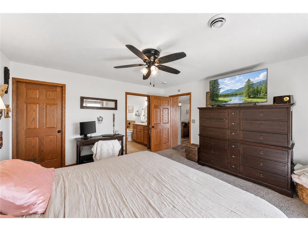 28310 Lakewood Drive NW Bradford Twp MN 55040 - Long Lake 7089155 image20